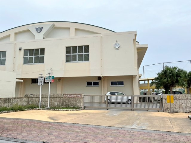 沖縄市比屋根4丁目　売土地の周辺|美東中学校