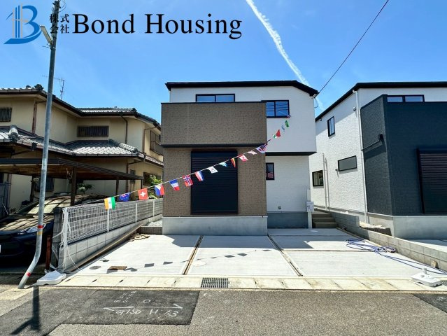 LDK２０帖以上・お車２台駐車可・岩岡町岩岡　全２棟　２号棟の外観