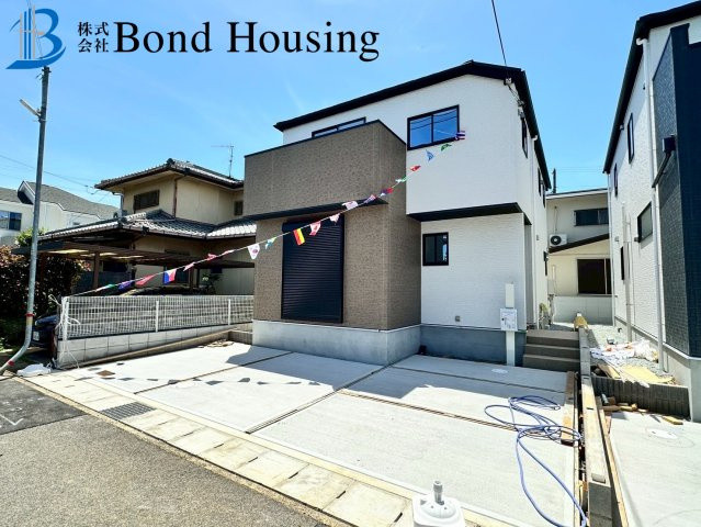 LDK２０帖以上・お車２台駐車可・岩岡町岩岡　全２棟　２号棟の外観