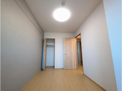 【洋室】 | 進和グレーシィハイツ堺