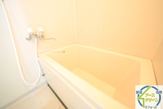 ガーデンパレスの浴室