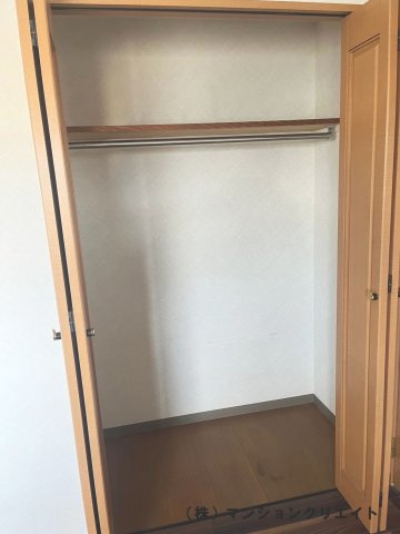 アパガーデンコート城東の収納|東側洋室5.9帖のクローゼット