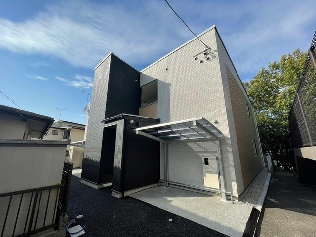 ＣＯＬＬＩＮＡ牛田新町の画像
