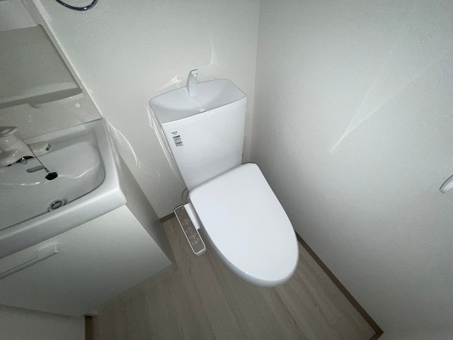【トイレ】ＣＯＬＬＩＮＡ牛田新町