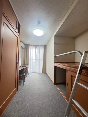 レオパレスル・コントワールⅡの居間・リビング