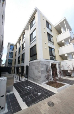 【外観】 | レオーネ阿佐ヶ谷 | 鉄筋コンクリート造のがっちりとした建物。