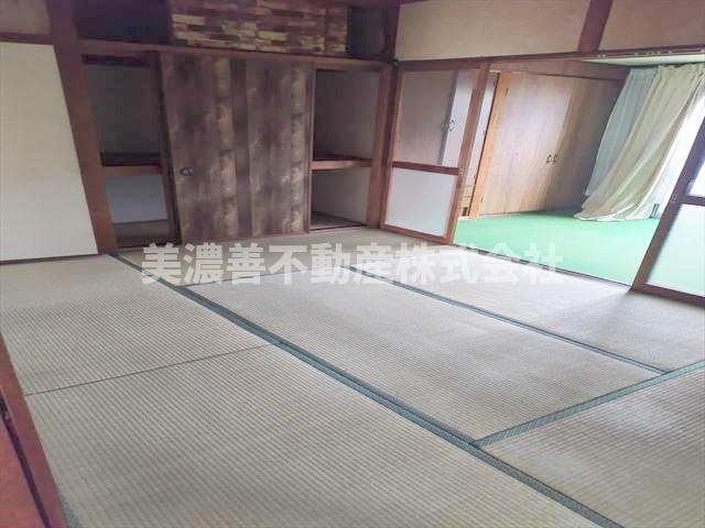 ６４２１６　岐阜市御望中古戸建ての和室