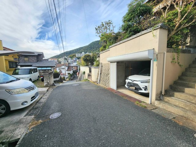 小倉南区葛原3丁目　中古戸建ての前面道路含む現地写真|交通量が少ない前面道路♪【小倉南区　中古戸建】