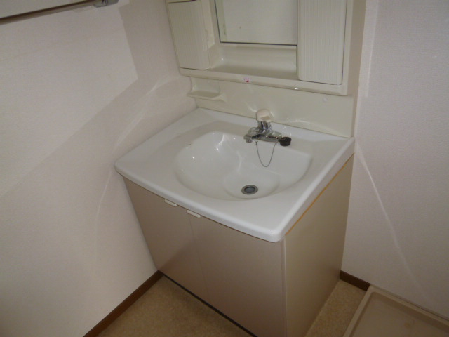 ファミール・ビラＡの独立洗面台