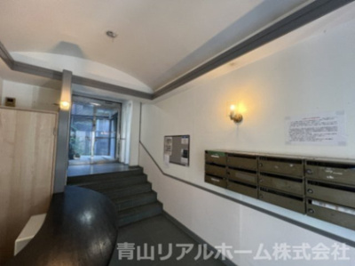 【エントランス】 | プレール南青山