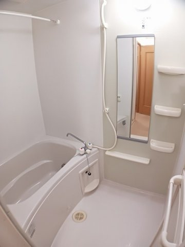 ケント・アヴェニュー壱番館の浴室