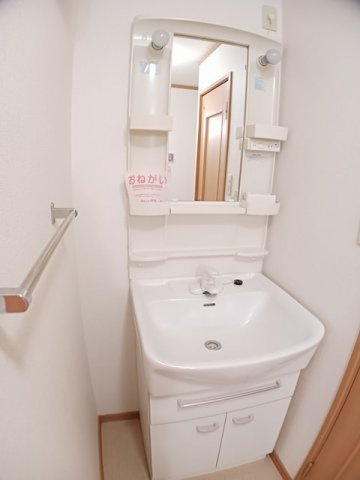 ケント・アヴェニュー壱番館の洗面所