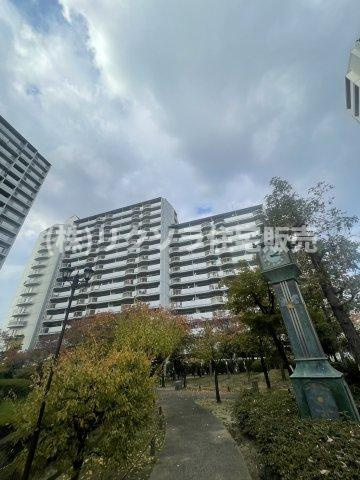 メイプルパークスクエア西弐番街の外観|新しい生活にいかがでしょうか？外観はお住まいの顔になります。こだわりたいポイントですね。水回りリフォームやリノベーションも承ってます。
■現地見学・資金計画相談・住宅ローン相談もお問合せ受付中■