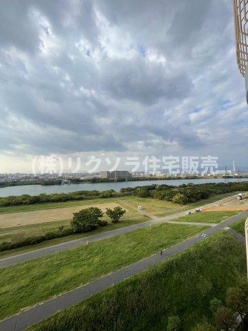 メイプルパークスクエア西弐番街の展望|■物件内覧・資金計画相談・住宅ローン相談、リフォーム相談、お問合せ受付中■
※当日・翌日のご内覧、ご相談はお電話でのお問合せがスムーズです！
