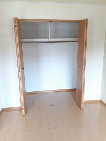 ブライドガーデンⅡ　Ａの収納