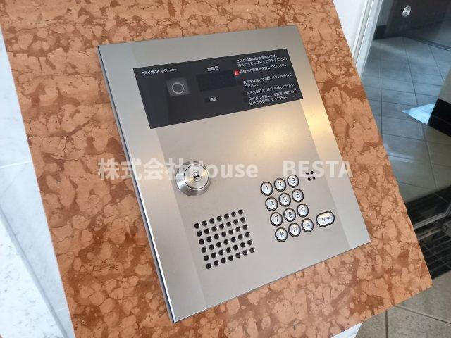 アクアプレイス新神戸駅前のエントランス