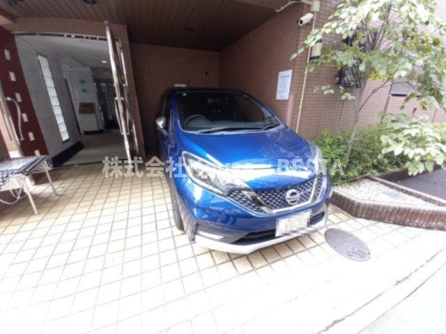 アクアプレイス新神戸駅前の駐車場