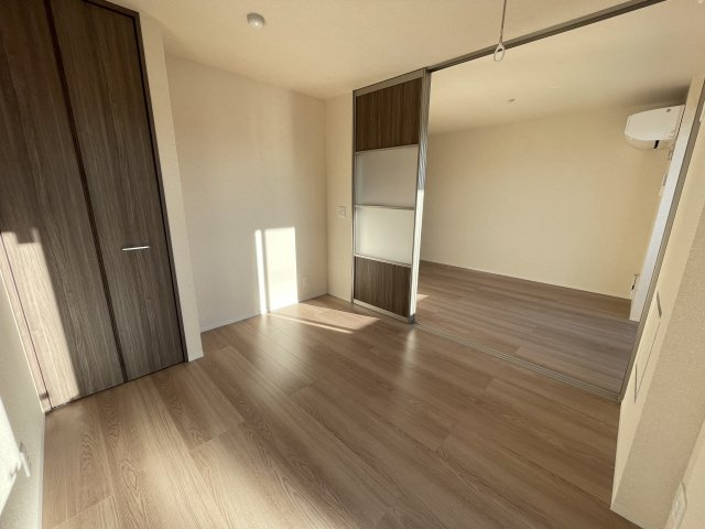 アベニールの洋室