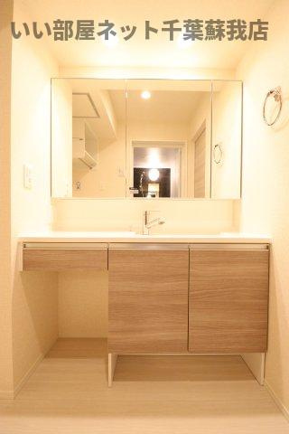 仮）おゆみ野中央2丁目PJの洗面所|ゆったりとスペースのある洗面所