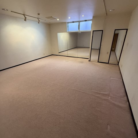 ニューヨークテラスビルの居間・リビング