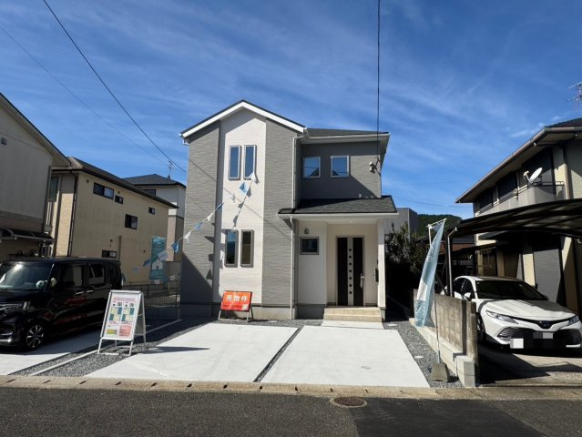ーBloomーブルームー小倉南区南方3丁目3期　【小倉南区　新築戸建て】の駐車場|日当たり良好な立地♪　【小倉南区　新築戸建て】