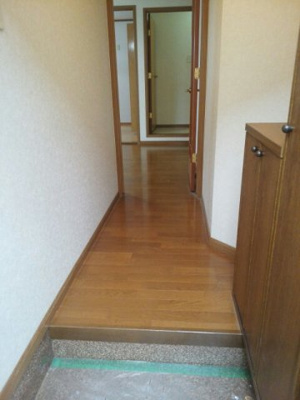 【玄関】 | レジデンス淡路　Ｂ | ゆったりとした玄関です