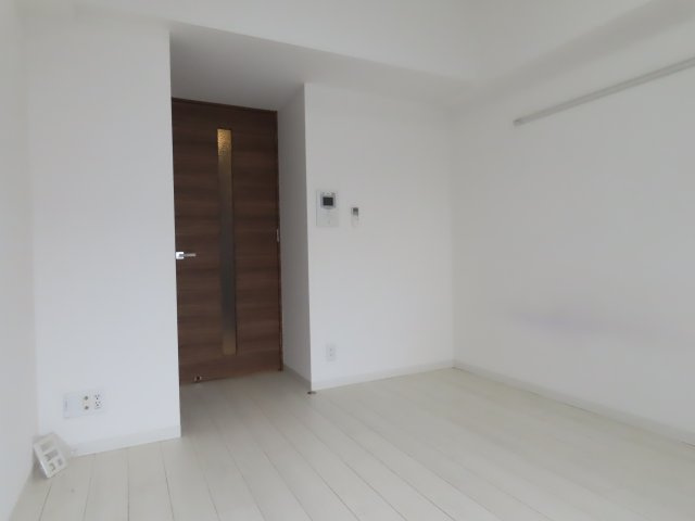 グランカリテ塚本の洋室