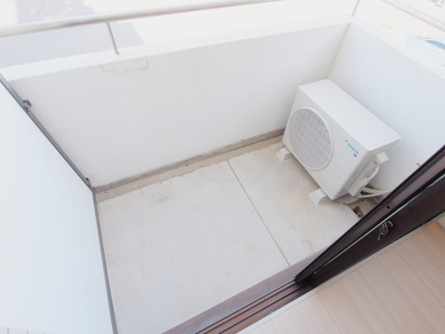 サンシャイン向洋のバルコニー|バルコニーからの眺めを楽しみながら食事をしませんか