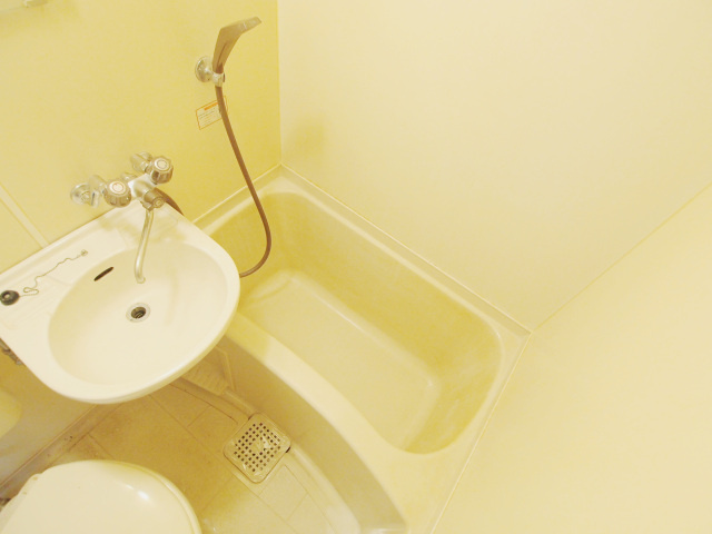 サンシャイン向洋の浴室|日々の暮らしに欠かせないお風呂です