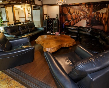 高瀬川通りの1棟のロビー