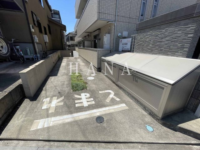 リバーサイドKEIの駐車場
