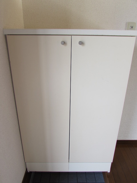 メルベーユ弥生台の玄関