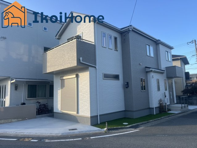 明石市西明石町３丁目　新築一戸建の駐車場|●年中無休：・当日予約可●　お車は車種によりますが、２台駐車可能となっております♪