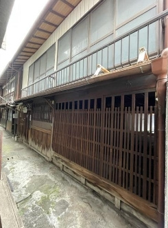 東山区大和大路通店舗戸建の外観