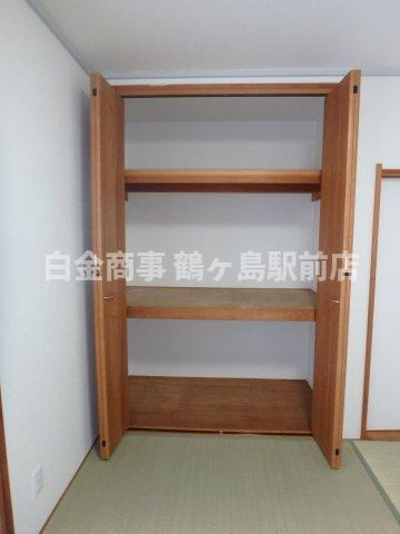 坂戸市島田中古戸建の収納