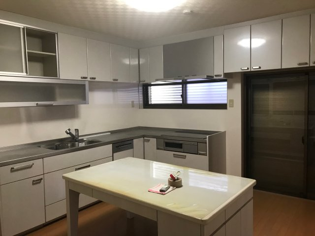 和歌山市吹上・中古戸建・54618のキッチン