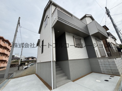 【外観】 | 神戸市垂水区本多聞2丁目　新築戸建　仲介手数料無料！ | きれいな外観です
