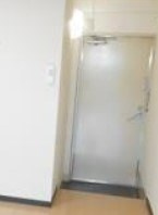 高円寺マンションの玄関