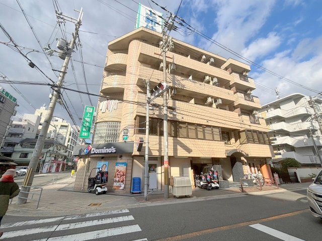 上新ビル7の外観