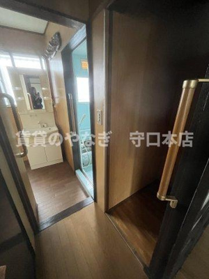 【洗面所】 | 来迎町テラス | スペースが確保できる洗面所です