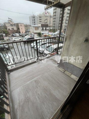【バルコニー】 | 来迎町テラス | 陽当たり良好な広々バルコニーです