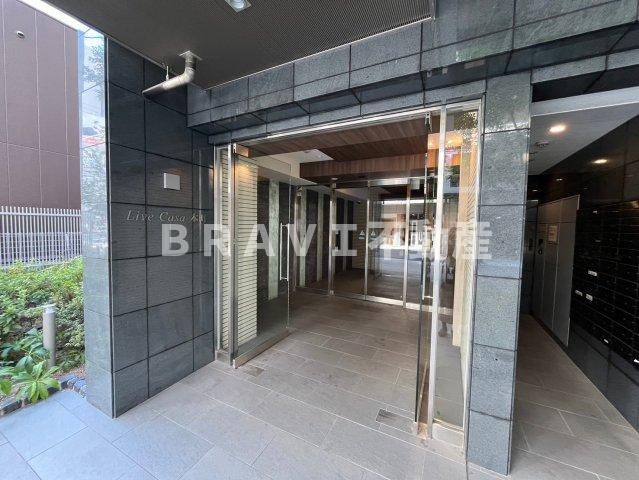 LiveCasa本町　BRAVI不動産のエントランス|【LiveCasa本町】エントランスです