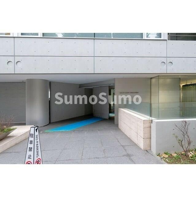 クエストコート原宿のエントランス|建物の内部です