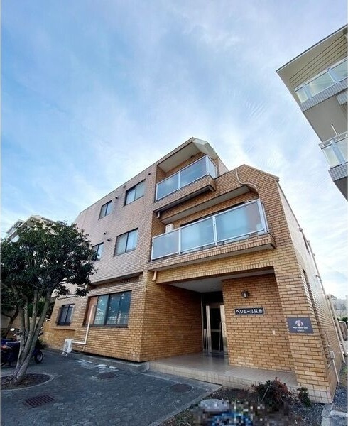 世田谷区弦巻４丁目の賃貸マンション