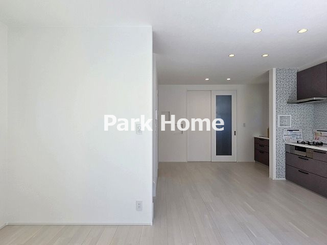 高知市一ツ橋 -５号地- 新築戸建ての居間・リビング