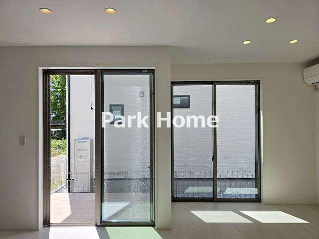 高知市一ツ橋 -５号地- 新築戸建ての居間・リビング