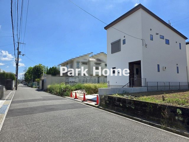 高知市一ツ橋 -５号地- 新築戸建ての前面道路含む現地写真