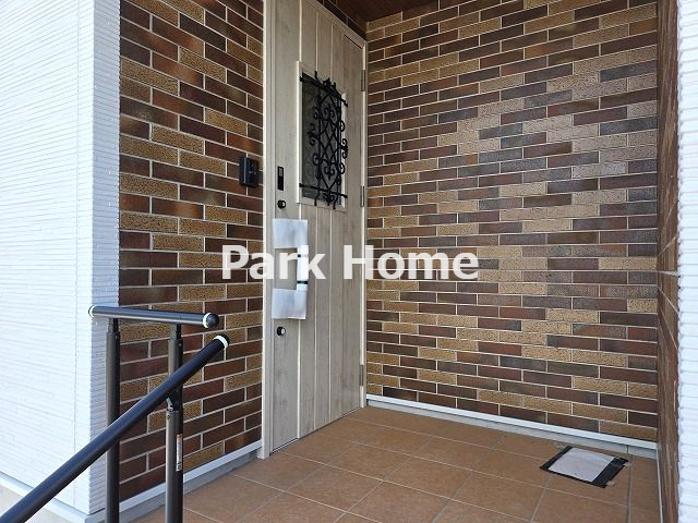 高知市一ツ橋 -５号地- 新築戸建ての玄関