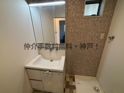 【独立洗面台】 | 明石市太寺3丁目　新築戸建　仲介手数料無料！ | 独立洗面台で身支度をすべて済ませてしまいましょう