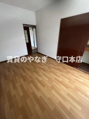 【洋室】 | 門真市舟田町テラス | 明るい洋室です